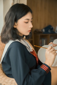 唐一菲个人资料